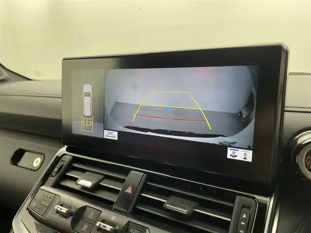 トヨタ ランドクルーザー GRスポーツ 福井県 2023(令5)年 1.9万km プレシャスホワイトパール ４WD/ディーゼル車/サンルーフ/純正１２．３インチT-Connectナビゲーションシステム/CD/DVD/microSD/Bluetooth/フルセグTV/AppleCarPlay/AndroidAuto/USB/AM/FM/JBLプレミアムサウンドシステム/パノラミックビューモニター/Toyota Safety Sense/・プリクラッシュセーフティ/・レーントレーシングアシスト/・ドライバー異常時対応システム/・レーダークルーズコントロール（追従機能付）/・ロードサインアシスト/・アダプティブハイビームシステム/先行車発進告知機能/ブラインドスポットモニター/パワーバックドア/ビルトインETC2.0/プッシュスタート/スペアキー/革巻きステアリング/ステアリングヒーター/ステアリングヒーター/ステアリングチルド機構/革巻きシフトノブ&シフトレバーブーツ/ウィンカー/電動格納式ミラー/ルーフレール（ブラック）/純正１８インチアルミホイール（マットグレー塗装）