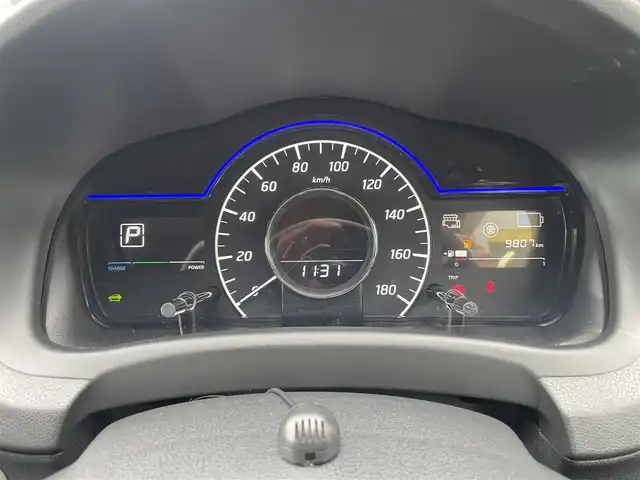 日産 ノート e－パワー X Vセレクション 神奈川県 2020(令2)年 1万km ブリリアントホワイトパール ワンオーナー/インテリジェントエマージェンシーブレーキ/フロント/バックソナー/LEDヘッドライト/オートライト/純正ディーラーナビ/CD/DVD/Bluetooth/地デジ/アラウンドビューモニター/インテリジェントルームミラー/ETC車載器/ドライブレコーダー/社外レーダー/スマートキー