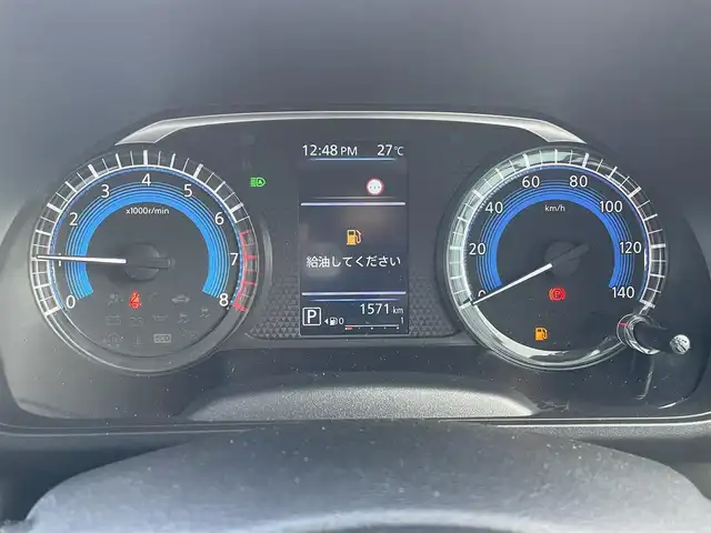 三菱 デリカミニ T プレミアム 群馬県 2024(令6)年 0.2万km ベージュ ワンオ－ナー/純正9型SDナビ【MM223D-LM】/　AM/FM/SD/BTオーディオ/フルセグTV/全方位カメラ/e-アシスト/・衝突軽減ブレーキ/・踏み間違い衝突防止アシスト/・前方衝突予測警報/マイパイロット/・レーダークルーズコントロール/・車線維持支援機能/デジタルルームミラー/前席シートヒーター/ステアリングヒーター/両側パワースライドドア/純正LEDヘッドライト/純正ゴムマット/社外15インチOPEN COUNTRYタイヤ/取扱説明書/保証書/スペアキー1本