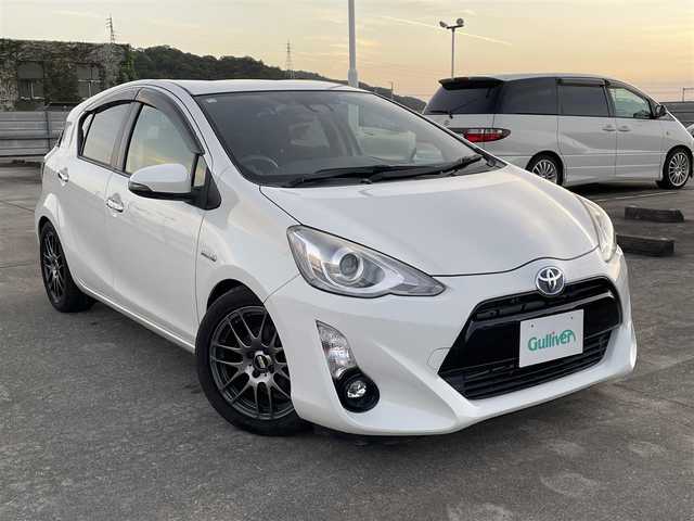 トヨタ アクア S スタイルブラック 滋賀県 2016(平28)年 4.8万km ライムホワイトパールクリスタルシャイン 純正ナビ/CD/DVD/Bluetooth/フルセグTV/バックカメラ/ETC/オートライト/オートマチックハイビーム/LEDヘッドライト/タナベZT40車高調/BBSアルミホイール/アイドリングストップ/ドアバイザー/プッシュスタート