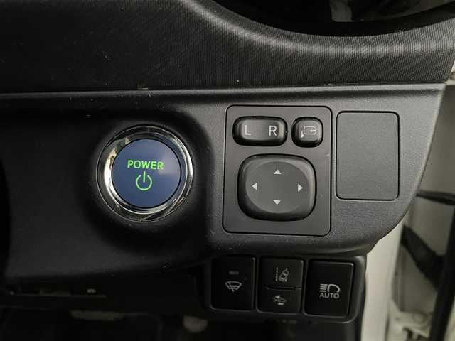 トヨタ アクア S スタイルブラック 滋賀県 2016(平28)年 4.8万km ライムホワイトパールクリスタルシャイン 純正ナビ/CD/DVD/Bluetooth/フルセグTV/バックカメラ/ETC/オートライト/オートマチックハイビーム/LEDヘッドライト/タナベZT40車高調/BBSアルミホイール/アイドリングストップ/ドアバイザー/プッシュスタート