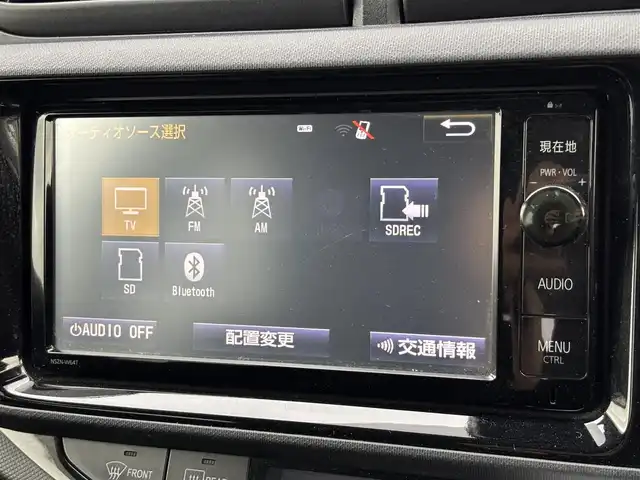 トヨタ アクア S スタイルブラック 滋賀県 2016(平28)年 4.8万km ライムホワイトパールクリスタルシャイン 純正ナビ/CD/DVD/Bluetooth/フルセグTV/バックカメラ/ETC/プリクラッシュセーフティ/レーンディパーチャーアラート/オートライト/オートマチックハイビーム/LEDヘッドライト/タナベZT40車高調/BBSアルミホイール/アイドリングストップ/ドアバイザー/プッシュスタート