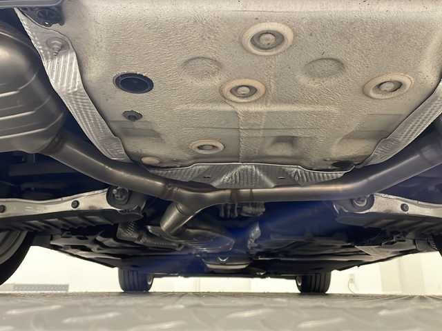 アウディ Ａ４ 2.0 TFSI クワトロ スポーツ Sライン PKG 新潟県 2018(平30)年 1.7万km グレイシアホワイトメタリック ワンオーナー/オプション/サンルーフ/アシスタンスパッケージ/-アウディプレセンスリヤ/-アウディサイドアシスト/-パークアシスト/-サラウンドビューカメラ/-サイドエアバッグ (リヤ)/バーチャルコックピット/マトリクスLEDヘッドライト/プライバシーガラス/S line パッケージ/-S line バンパー/-ドアシルトリム S lineロゴ/-S lineエクステリアロゴ/-ヘッドライニング ブラック/-デコラティブパネル マットブラッシュトアルミニウム/-アルミホイール 5ツインスポークスターデザイン 8J×18/-スポーツサスペンション/-スプリントクロス/レザー S lineロゴ/-スポーツシート（フロント）/-シートヒーター（フロント）/-LEDヘッドライト/-LEDリヤコンビネーションライト/-LEDインテリアライティング/主要装備/コンビニエンスパッケージ/・アウディパーキングシステム/・リヤビューカメラ/・アドバンストキーシステム/アクティブレーンアシスト/アダプティブクルーズコントロール/純正MMIナビ/(CD/DVD/Bluetooth/USB/フルセグTV)/ETC2.0/ドライブレコーダー/パワーシート/スペアキー