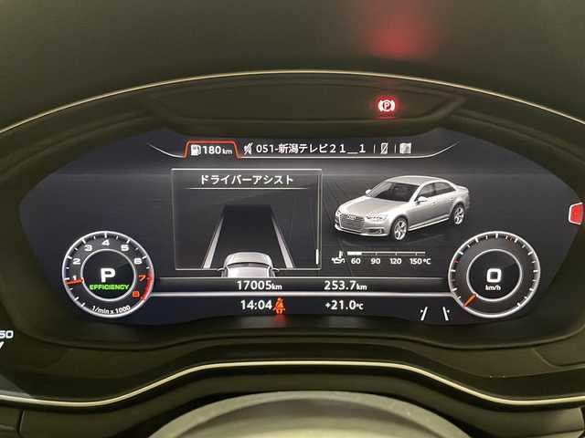 アウディ Ａ４ 2.0 TFSI クワトロ スポーツ Sライン PKG 新潟県 2018(平30)年 1.7万km グレイシアホワイトメタリック ワンオーナー/オプション/サンルーフ/アシスタンスパッケージ/-アウディプレセンスリヤ/-アウディサイドアシスト/-パークアシスト/-サラウンドビューカメラ/-サイドエアバッグ (リヤ)/バーチャルコックピット/マトリクスLEDヘッドライト/プライバシーガラス/S line パッケージ/-S line バンパー/-ドアシルトリム S lineロゴ/-S lineエクステリアロゴ/-ヘッドライニング ブラック/-デコラティブパネル マットブラッシュトアルミニウム/-アルミホイール 5ツインスポークスターデザイン 8J×18/-スポーツサスペンション/-スプリントクロス/レザー S lineロゴ/-スポーツシート（フロント）/-シートヒーター（フロント）/-LEDヘッドライト/-LEDリヤコンビネーションライト/-LEDインテリアライティング/主要装備/コンビニエンスパッケージ/・アウディパーキングシステム/・リヤビューカメラ/・アドバンストキーシステム/アクティブレーンアシスト/アダプティブクルーズコントロール/純正MMIナビ/(CD/DVD/Bluetooth/USB/フルセグTV)/ETC2.0/ドライブレコーダー/パワーシート/スペアキー
