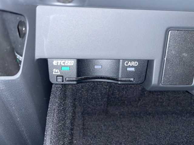 アウディ Ａ４ 2.0 TFSI クワトロ スポーツ Sライン PKG 新潟県 2018(平30)年 1.7万km グレイシアホワイトメタリック ワンオーナー/オプション/サンルーフ/アシスタンスパッケージ/-アウディプレセンスリヤ/-アウディサイドアシスト/-パークアシスト/-サラウンドビューカメラ/-サイドエアバッグ (リヤ)/バーチャルコックピット/マトリクスLEDヘッドライト/プライバシーガラス/S line パッケージ/-S line バンパー/-ドアシルトリム S lineロゴ/-S lineエクステリアロゴ/-ヘッドライニング ブラック/-デコラティブパネル マットブラッシュトアルミニウム/-アルミホイール 5ツインスポークスターデザイン 8J×18/-スポーツサスペンション/-スプリントクロス/レザー S lineロゴ/-スポーツシート（フロント）/-シートヒーター（フロント）/-LEDヘッドライト/-LEDリヤコンビネーションライト/-LEDインテリアライティング/主要装備/コンビニエンスパッケージ/・アウディパーキングシステム/・リヤビューカメラ/・アドバンストキーシステム/アクティブレーンアシスト/アダプティブクルーズコントロール/純正MMIナビ/(CD/DVD/Bluetooth/USB/フルセグTV)/ETC2.0/ドライブレコーダー/パワーシート/スペアキー