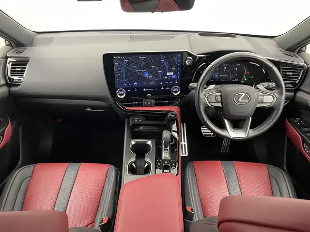 レクサス ＮＸ 350h Fスポーツ 埼玉県 2023(令5)年 2.6万km ホワイトノーヴァガラスフレーク サンルーフ　メーカーナビ　パノラミックビューモニター　ＢＳＭ　ＨＵＤ　赤レザー　三眼ＬＥＤ　レーダークルーズコントロール　デジタルインナーミラー　ビルトインＥＴＣ２．０　前後ドライブレコーダー　地デジ