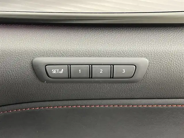 レクサス ＮＸ 350h Fスポーツ 埼玉県 2023(令5)年 2.6万km ホワイトノーヴァガラスフレーク サンルーフ　メーカーナビ　パノラミックビューモニター　ＢＳＭ　ＨＵＤ　赤レザー　三眼ＬＥＤ　レーダークルーズコントロール　デジタルインナーミラー　ビルトインＥＴＣ２．０　前後ドライブレコーダー　地デジ