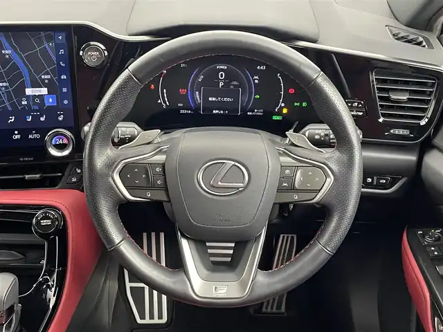 レクサス ＮＸ 350h Fスポーツ 埼玉県 2023(令5)年 2.6万km ホワイトノーヴァガラスフレーク サンルーフ　メーカーナビ　パノラミックビューモニター　ＢＳＭ　ＨＵＤ　赤レザー　三眼ＬＥＤ　レーダークルーズコントロール　デジタルインナーミラー　ビルトインＥＴＣ２．０　前後ドライブレコーダー　地デジ