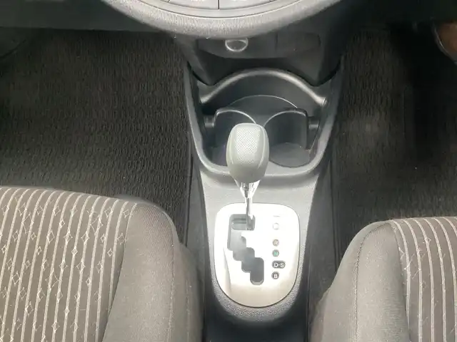 トヨタ ヴィッツ ジュエラ 千葉県 2014(平26)年 1.7万km ボルドーマイカメタリック 純正ナビゲーション/キーレス/バックカメラ付き/前後ドライブレコーダー/ウィンカーミラー/取り扱い説明書/ETC