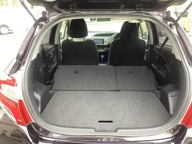 トヨタ ヴィッツ ジュエラ 千葉県 2014(平26)年 1.7万km ボルドーマイカメタリック 純正ナビゲーション/キーレス/バックカメラ付き/前後ドライブレコーダー/ウィンカーミラー/取り扱い説明書/ETC