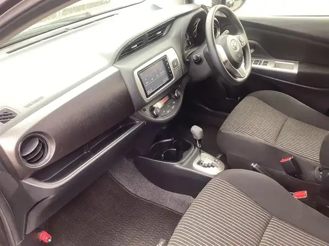 トヨタ ヴィッツ ジュエラ 千葉県 2014(平26)年 1.7万km ボルドーマイカメタリック 純正ナビゲーション/キーレス/バックカメラ付き/前後ドライブレコーダー/ウィンカーミラー/取り扱い説明書/ETC