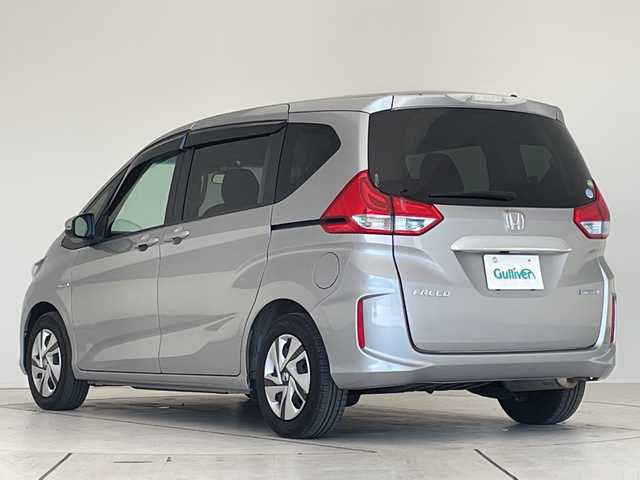 ホンダ フリード ハイブリット G ホンダセンシング 愛知県 2018(平30)年 4万km ルナシルバーM ホンダセンシング/純正ナビ/両側パワースライドドア/レーダークルーズコントロール/バックカメラ/LEDヘッドライト/ドライブレコーダー/ETC/衝突軽減システム/フルセグ/CD DVD/Bluetooth/ステアリングスイッチ/スマートキー/プッシュスタート