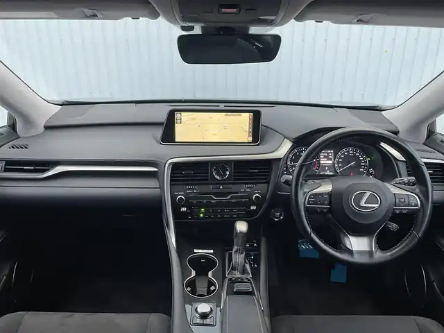 レクサス ＲＸ 300 滋賀県 2018(平30)年 3.8万km グラファイトブラックガラスフレーク 純正ナビ/(Bluetooth/フルセグ/CD/DVD)/三眼LEDヘッドライト/レクサスセーフティーセンス/・プリクラッシュセーフティ/・レーダークルーズコントロール/・レーンキープアシスト/・標識認識/・先行車発進告知/・ブラインドスポットモニター/・Autoハイビーム/アラウンドビューモニター/ハーフレザーシート/パワーシート/電動リアゲート/電動パーキング/ブレーキホールド/フロアMT付きAT/ETC2.0/USB/電動格納ミラー/シーケンシャルウインカー