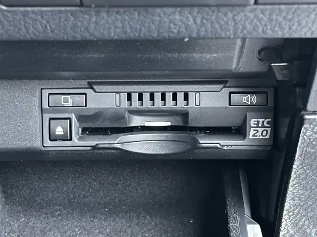 レクサス ＲＸ 300 滋賀県 2018(平30)年 3.8万km グラファイトブラックガラスフレーク 純正ナビ/(Bluetooth/フルセグ/CD/DVD)/三眼LEDヘッドライト/レクサスセーフティーセンス/・プリクラッシュセーフティ/・レーダークルーズコントロール/・レーンキープアシスト/・標識認識/・先行車発進告知/・ブラインドスポットモニター/・Autoハイビーム/アラウンドビューモニター/ハーフレザーシート/パワーシート/電動リアゲート/電動パーキング/ブレーキホールド/フロアMT付きAT/ETC2.0/USB/電動格納ミラー/シーケンシャルウインカー