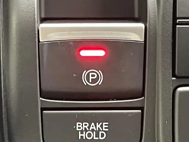 ホンダ Ｎ ＢＯＸ カスタム L 岡山県 2022(令4)年 2.1万km メテオロイドグレーメタリック 9インチフローティングナビ/（MDV-M909HDF）/・FM/AM/Bluetooth/フルセグ/CD/DVD/HDMI/バックカメラ/・フロントカメラ/シートヒーター/片側パワースライドドア/ホンダセンシング/・衝突軽減ブレーキ/・車線逸脱警報/・アダプティブクルーズコントロール/・オートハイビーム/・バックソナー/純正フロアマット/LEDヘッドライト/純正アルミ/後席サンシェード/シートバックテーブル/新車保証書/取扱説明書/スペアキー×１