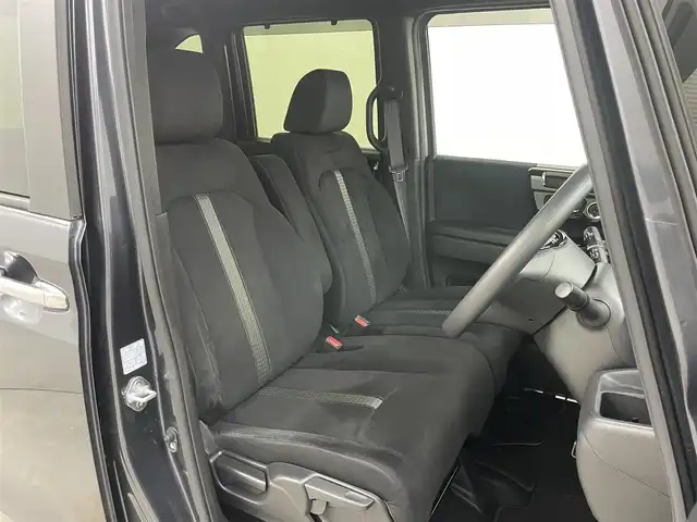 ホンダ Ｎ ＢＯＸ カスタム L 岡山県 2022(令4)年 2.1万km メテオロイドグレーメタリック 9インチフローティングナビ/（MDV-M909HDF）/・FM/AM/Bluetooth/フルセグ/CD/DVD/HDMI/バックカメラ/・フロントカメラ/シートヒーター/片側パワースライドドア/ホンダセンシング/・衝突軽減ブレーキ/・車線逸脱警報/・アダプティブクルーズコントロール/・オートハイビーム/・バックソナー/純正フロアマット/LEDヘッドライト/純正アルミ/後席サンシェード/シートバックテーブル/新車保証書/取扱説明書/スペアキー×１