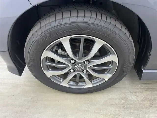 ホンダ Ｎ ＢＯＸ カスタム L 岡山県 2022(令4)年 2.1万km メテオロイドグレーメタリック 9インチフローティングナビ/（MDV-M909HDF）/・FM/AM/Bluetooth/フルセグ/CD/DVD/HDMI/バックカメラ/・フロントカメラ/シートヒーター/片側パワースライドドア/ホンダセンシング/・衝突軽減ブレーキ/・車線逸脱警報/・アダプティブクルーズコントロール/・オートハイビーム/・バックソナー/純正フロアマット/LEDヘッドライト/純正アルミ/後席サンシェード/シートバックテーブル/新車保証書/取扱説明書/スペアキー×１