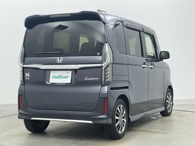 ホンダ Ｎ ＢＯＸ カスタム L 岡山県 2022(令4)年 2.1万km メテオロイドグレーメタリック 9インチフローティングナビ/（MDV-M909HDF）/・FM/AM/Bluetooth/フルセグ/CD/DVD/HDMI/バックカメラ/・フロントカメラ/シートヒーター/片側パワースライドドア/ホンダセンシング/・衝突軽減ブレーキ/・車線逸脱警報/・アダプティブクルーズコントロール/・オートハイビーム/・バックソナー/純正フロアマット/LEDヘッドライト/純正アルミ/後席サンシェード/シートバックテーブル/新車保証書/取扱説明書/スペアキー×１