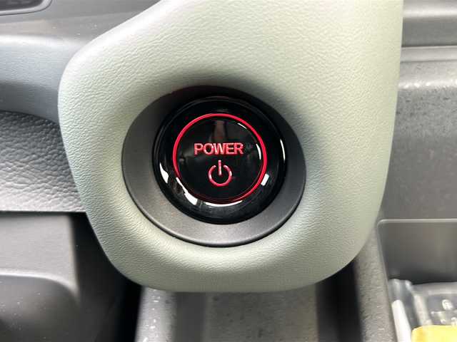 ホンダ フリード ハイブリット e:HEV クロスター 静岡県 2025(令7)年 0.1千km プラチナホワイトパール 純正ナビ/AM/FM/フルセグTV/Apple Carplay/Andoroid Auto/ipod/USB/Bluetooth/主要装備　/・両側パワースライドドア　/・コーナーセンサー　/・ＢＳＭ　/・シートヒーター　/・バックカメラ　/・レーダークルーズコントロール　/・スマートキー　/・ハーフレザーシート　/・スペアキー　/・レーンキープ　/・ＳＯＳコール/・LEDヘッドライト/・横滑り防止装置/・衝突軽減システム/・ウォークスルー/・3列シート/・オートライト/・プッシュスタート/・純正アルミホイール