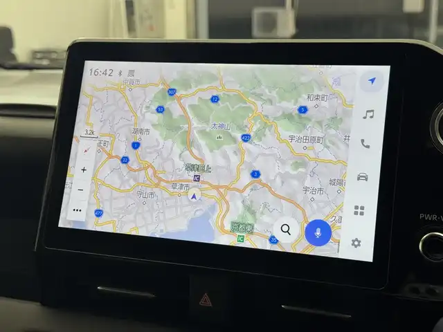 トヨタ ヴォクシー S－G 滋賀県 2022(令4)年 1.4万km アティチュードブラックマイカ 純正10.5インチナビ/【Bluetooth/CD/DVD/フルセグTV/USB/HDMI/Miracast】/両側パワースライドドア/二列目左側リフトアップチルトシート/純正フリップダウンモニター/バックカメラ/ハーフレザーシート/レーダークルーズコントロール/レーンキープアシスト/プリクラッシュセーフティ/LEDヘッドライト/オートマチックハイビーム/ビルトインETC2.0/電動パーキングブレーキ/オートブレーキホールド/純正フロアマット/プッシュスタート/スマートキー/ステアリングリモコン