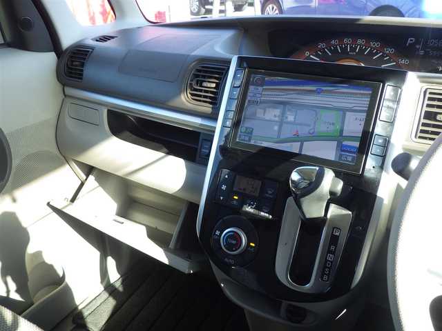 ダイハツ タント X ターボ SA 千葉県 2015(平27)年 6万km パールホワイトⅢ スマートアシスト/エコアイドル/4WD/両側パワースライドドア/純正SDナビ/地デジTV/【DVD/CD再生機能　Bluetooth接続】/バックカメラ/ドライブレコーダー（DRK-H78Q）/ETC/社外14インチアルミホイル/スマートキー