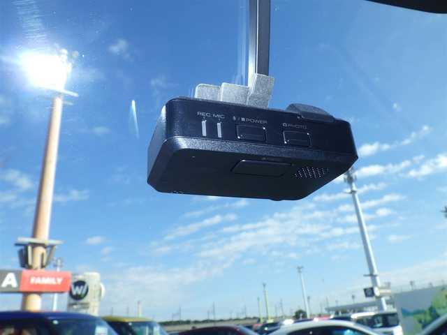 ダイハツ タント X ターボ SA 千葉県 2015(平27)年 6万km パールホワイトⅢ スマートアシスト/エコアイドル/4WD/両側パワースライドドア/純正SDナビ/地デジTV/【DVD/CD再生機能　Bluetooth接続】/バックカメラ/ドライブレコーダー（DRK-H78Q）/ETC/社外14インチアルミホイル/スマートキー