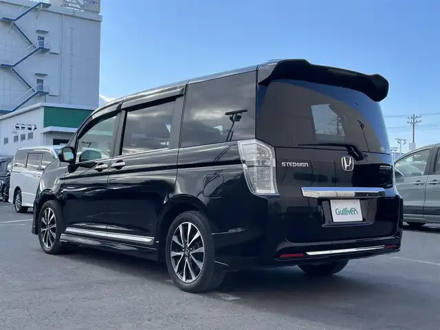 ホンダ ステップワゴン スパーダ Z クールスピリット 東京都 2014(平26)年 8.2万km プレミアムスパークルブラックパール 純正ナビ　/Ｂｌｕｅｔｏｏｔｈ　/バックカメラ　/ＣＤ　/ＤＶＤ　/フルセグＴＶ　/フリップダウンモニター　/クルーズコントロールシステム　/スペアキー　/パドルシフト/前後ドライブレコーダー/ＥＴＣ　/パドルシフト