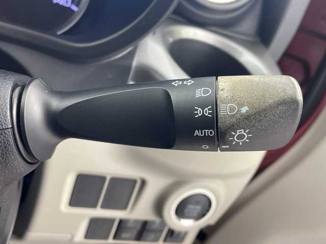 ダイハツ キャスト アクティバ X SAⅢ 岐阜県 2018(平30)年 3.5万km ファイアークォーツレッドM 純正SDナビ/バックカメラ/スマートアシスト３　/衝突回避支援軽減ブレーキ　/オートハイビーム　/社外アルミホイール１５インチ　/純正フロアマット　/サイドバイザー　/ベンチシート　/コーナーセンサー　/プッシュスタート/アイドリングストップ/オートライト/スマートキー