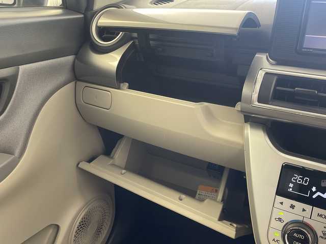 ダイハツ キャスト アクティバ X SAⅢ 岐阜県 2018(平30)年 3.5万km ファイアークォーツレッドM 純正SDナビ/バックカメラ/スマートアシスト３　/衝突回避支援軽減ブレーキ　/オートハイビーム　/社外アルミホイール１５インチ　/純正フロアマット　/サイドバイザー　/ベンチシート　/コーナーセンサー　/プッシュスタート/アイドリングストップ/オートライト/スマートキー