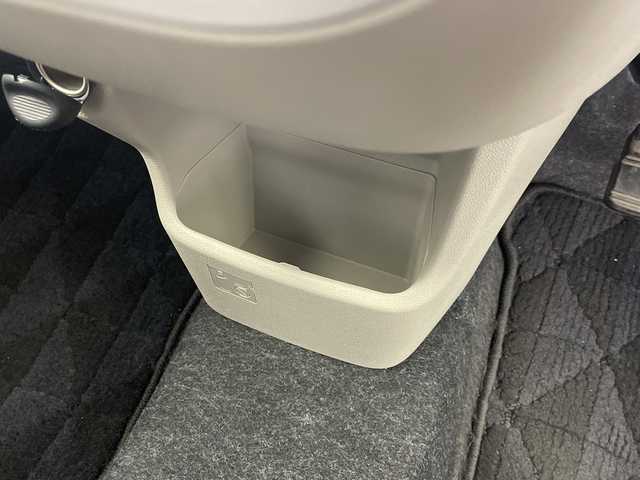 ダイハツ キャスト アクティバ X SAⅢ 岐阜県 2018(平30)年 3.5万km ファイアークォーツレッドM 純正SDナビ/バックカメラ/スマートアシスト３　/衝突回避支援軽減ブレーキ　/オートハイビーム　/社外アルミホイール１５インチ　/純正フロアマット　/サイドバイザー　/ベンチシート　/コーナーセンサー　/プッシュスタート/アイドリングストップ/オートライト/スマートキー