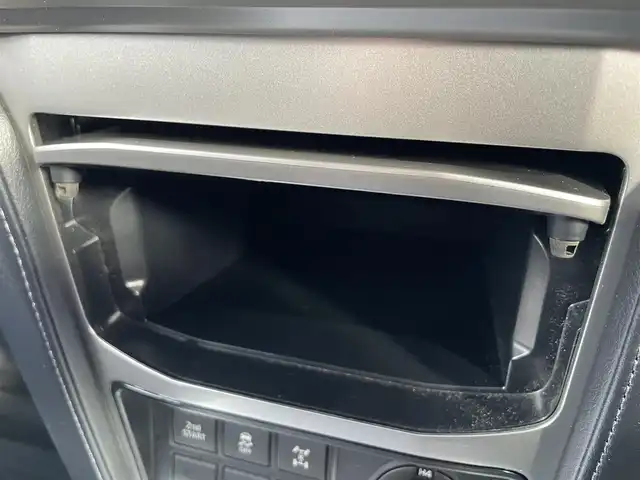 トヨタ ランドクルーザー プラド TX Lパッケージ マットブラED 福島県 2023(令5)年 3.6万km ホワイトパールクリスタルシャイン ワンオーナー/4WD/純正9インチディスプレイオーディオ/・Tコネクトナビ/・Bluetooth/衝突回避支援パッケージ/・プリクラッシュセーフティ/・レーンディパーチャーアラート/・オートマチックハイビーム/・レーダークルーズコントロール/パーキングサポートブレーキ/全方位モニター/ビルトインETC 2.0/前後ドライブレコーダー/黒レザーシート/・前席パワーシート/・シートヒーター/・エアシート/LEDヘッドライト/・オートライト/・オートハイビーム/・フォグランプ/スマートキー/・プッシュスタート/・スペアキー/エンジンスターター/新車時保証書/取扱説明書