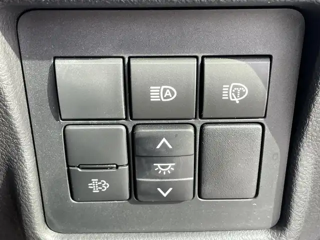 トヨタ ランドクルーザー プラド TX Lパッケージ マットブラED 福島県 2023(令5)年 3.6万km ホワイトパールクリスタルシャイン ワンオーナー/4WD/純正9インチディスプレイオーディオ/・Tコネクトナビ/・Bluetooth/衝突回避支援パッケージ/・プリクラッシュセーフティ/・レーンディパーチャーアラート/・オートマチックハイビーム/・レーダークルーズコントロール/パーキングサポートブレーキ/全方位モニター/ビルトインETC 2.0/前後ドライブレコーダー/黒レザーシート/・前席パワーシート/・シートヒーター/・エアシート/LEDヘッドライト/・オートライト/・オートハイビーム/・フォグランプ/スマートキー/・プッシュスタート/・スペアキー/エンジンスターター/新車時保証書/取扱説明書