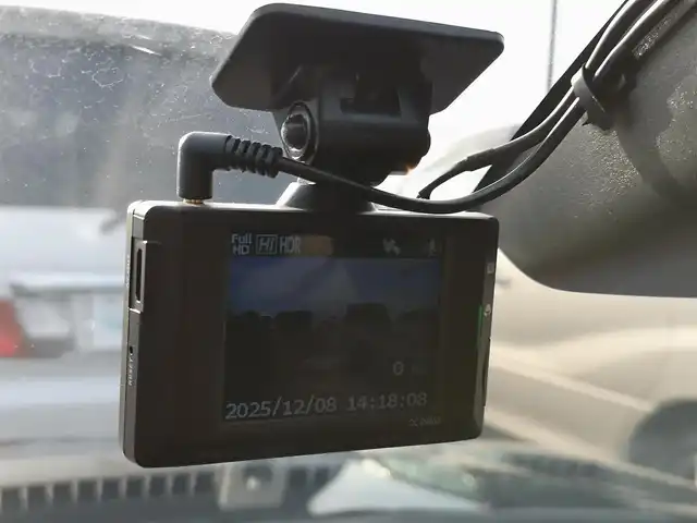 トヨタ ライズ Z 茨城県 2021(令3)年 2.3万km ブラックマイカメタリック 純正ナビ/【AM・FM・CD・SD・BT・AUX・TV】/シートヒーター/全方位カメラ/ETC/レーダークルコン/前後ドラレコ/前後コーナーセンサー/ブレーキホールド/BSM/オートライト/Fフォグ/LEDライト/純正フロアマット/純正アルミホイール