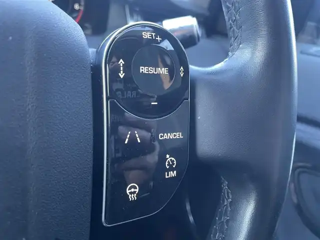 ランドローバー ランドローバー ディスカバリースポーツ 栃木県 2019(令1)年 3.1万km 白 7人乗り3列シート/ナビ/フルセグTV/全方位カメラ/Applecarplay/スマートキー/ACC/LKA/BSM/ETC/黒革シート/パワーシート/シートヒーター/パワーテールゲート/LEDヘッドライト/クロストラフィックアラート/デジタルインナーミラー/ドライブレコーダー前後