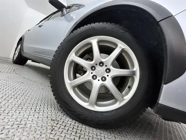 スバル インプレッサ ＸＶ 2．0i－L アイサイト 道央・札幌 2012(平24)年 8.3万km アイスシルバーメタリック ・４ＷＤ/・アイサイト/・バックカメラ/・ＥＴＣ/・カロッツェリアナビ/・ＴＶ＆Ｂｌｕｅｔｏｏｔｈ＆ＡＭ＆ＦＭ/・パワーシート/・横滑り防止機能/・レーンアシスト/・アイドリングストップ/・アダプティブクルーズコントロール/・シートヒーター/・パドルシフト/・オートライト/・純正アルミホイール/・純正フロアマット/・スマートキー＆プッシュスタート/・本革シート/・オートエアコン/・ＭＴモード付ＡＴ/・パドルシフト/・フォグランプ/・ドアバイザー