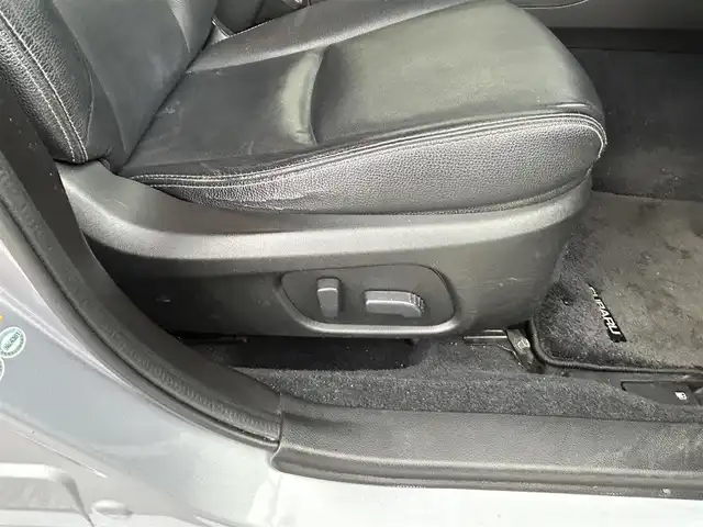 スバル インプレッサ ＸＶ 2．0i－L アイサイト 道央・札幌 2012(平24)年 8.3万km アイスシルバーメタリック ・４ＷＤ/・アイサイト/・バックカメラ/・ＥＴＣ/・カロッツェリアナビ/・ＴＶ＆Ｂｌｕｅｔｏｏｔｈ＆ＡＭ＆ＦＭ/・パワーシート/・横滑り防止機能/・レーンアシスト/・アイドリングストップ/・アダプティブクルーズコントロール/・シートヒーター/・パドルシフト/・オートライト/・純正アルミホイール/・純正フロアマット/・スマートキー＆プッシュスタート/・本革シート/・オートエアコン/・ＭＴモード付ＡＴ/・パドルシフト/・フォグランプ/・ドアバイザー