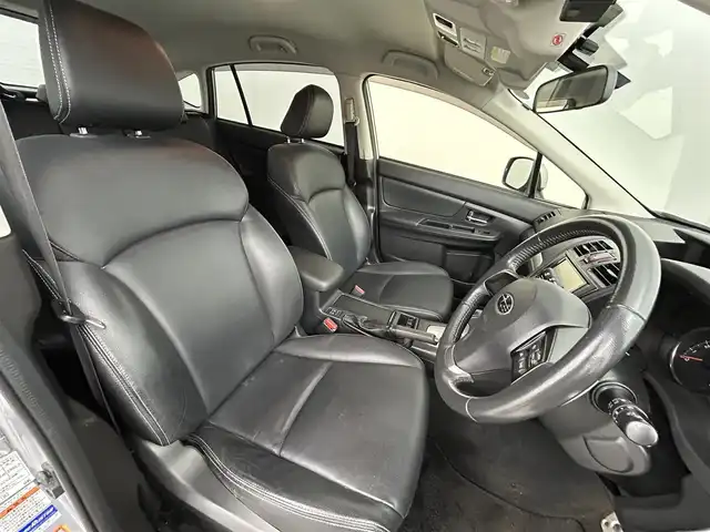 スバル インプレッサ ＸＶ 2．0i－L アイサイト 道央・札幌 2012(平24)年 8.3万km アイスシルバーメタリック ・４ＷＤ/・アイサイト/・バックカメラ/・ＥＴＣ/・カロッツェリアナビ/・ＴＶ＆Ｂｌｕｅｔｏｏｔｈ＆ＡＭ＆ＦＭ/・パワーシート/・横滑り防止機能/・レーンアシスト/・アイドリングストップ/・アダプティブクルーズコントロール/・シートヒーター/・パドルシフト/・オートライト/・純正アルミホイール/・純正フロアマット/・スマートキー＆プッシュスタート/・本革シート/・オートエアコン/・ＭＴモード付ＡＴ/・パドルシフト/・フォグランプ/・ドアバイザー