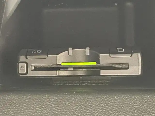 ダイハツ ムーヴ キャンバス G メイクアッフ SA Ⅱ 愛知県 2016(平28)年 10.4万km スムースグレーマイカメタリック/ファイアークォーツレッドメタリック 2トーン 純正８インチナビ　/(Bluetooth/フルセグTV/CD・DVD再生/SD/FM/AM/USB/HDMI)/アラウンドビューモニター　/両側パワースライドドア　/スマートアシスト　/　　-衝突軽減ブレーキ　/　　-誤発進抑制機能/　　-標識認識機能/ビルトインＥＴＣ　/ドライブレコーダー　/シートヒーター　/プッシュスタート　/　　-スマートキー/パーキングセンサー　/アイドリングストップ/ＵＳＢ/HDMI接続/アクセサリーソケット/純正フロアマット