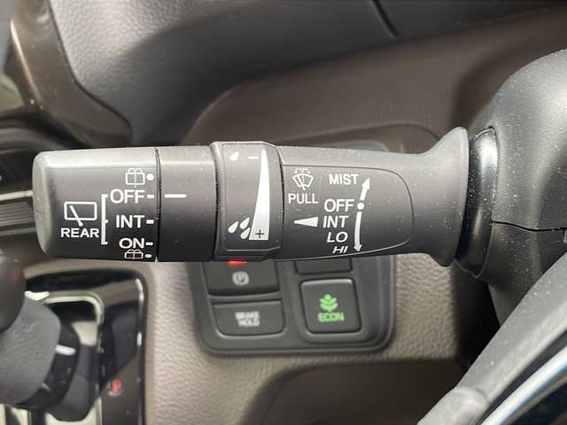 ホンダ Ｎ ＢＯＸ L 新潟県 2023(令5)年 3.4万km プレミアムアイボリーパールⅡ ホンダセンシング　/純正ナビ　/フルセグＴＶ　/Ｂｌｕｅｔｏｏｔｈ　/AM/FM/レーダークルーズコントロール　/シートバックテーブル　/シートヒーター　/バックカメラ　/ビルトインＥＴＣ　/純正フロアマット　/コーナーセンサー/スマートキー/スペアキー/プッシュスタート