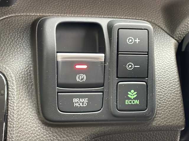 ホンダ Ｎ ＢＯＸ L 新潟県 2023(令5)年 3.4万km プレミアムアイボリーパールⅡ ホンダセンシング　/純正ナビ　/フルセグＴＶ　/Ｂｌｕｅｔｏｏｔｈ　/AM/FM/レーダークルーズコントロール　/シートバックテーブル　/シートヒーター　/バックカメラ　/ビルトインＥＴＣ　/純正フロアマット　/コーナーセンサー/スマートキー/スペアキー/プッシュスタート