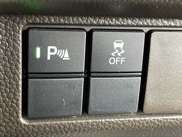 ホンダ Ｎ ＢＯＸ L 新潟県 2023(令5)年 3.4万km プレミアムアイボリーパールⅡ ホンダセンシング　/純正ナビ　/フルセグＴＶ　/Ｂｌｕｅｔｏｏｔｈ　/AM/FM/レーダークルーズコントロール　/シートバックテーブル　/シートヒーター　/バックカメラ　/ビルトインＥＴＣ　/純正フロアマット　/コーナーセンサー/スマートキー/スペアキー/プッシュスタート