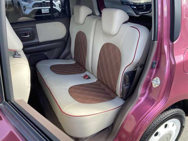 スズキ ラパン ショコラ G 静岡県 2013(平25)年 0.5万km カシスピンクパールメタリック 社外メモリーナビ/フルセグＴＶ/ＥＴＣ/バックモニター/レザーシート/ＨＩＤヘッドライト/純正１４インチアルミホイール/スマートキー/プッシュスタート/革巻きステアリング/アイドリングストップ