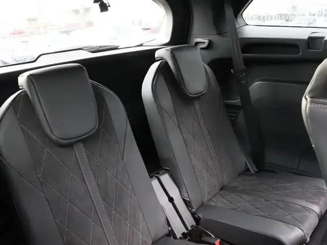 プジョー ５００８ GT ブルーHDi 宮城県 2018(平30)年 6.2万km BLANC NACRE 純正ナビ【ＢＴ／ＳＤ／ＵＳＢ】/ワンオーナー　/アダプティブクルーズコントロール　/アクティブセーフティーブレーキ　/パドルシフト　/パヒュームディフューザー　/チャイルドセーフティ　/バックカメラ　/サイドカメラ/ワイヤレス充電/ハーフレザーシート/ブラインドスポットモニター/インテリジェントハイビーム/アドバンスドグリップコントロール/ダウンヒルアシストコントロール/レーンキープアシスト/ルーフレール/電動リアゲート/電動格納ミラー/MTモード付/フォグランプ/純正フロアマット/純正18インチAW/コーナーセンサー(前後)/プッシュスタート/スマートキー/オートライト/禁煙車