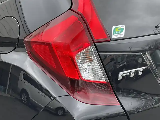 ホンダ フィット 13G Lパッケージ 岩手県 2017(平29)年 11.6万km クリスタルブラックパール 4WD/社外ＳＤナビ/→ワンセグTV/ＣＤ/FM/AM/クルーズコントロール/CTBA/ESC/ＥＴＣ/プッシュスタート/オートライト/スマートキー/〇電動格納ミラー/〇ウィンカーミラー/〇ドアバイザー/〇フロアマット/社外アルミホイール