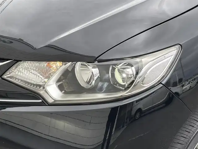 ホンダ フィット 13G Lパッケージ 岩手県 2017(平29)年 11.6万km クリスタルブラックパール 4WD/社外ＳＤナビ/→ワンセグTV/ＣＤ/FM/AM/クルーズコントロール/CTBA/ESC/ＥＴＣ/プッシュスタート/オートライト/スマートキー/〇電動格納ミラー/〇ウィンカーミラー/〇ドアバイザー/〇フロアマット/社外アルミホイール