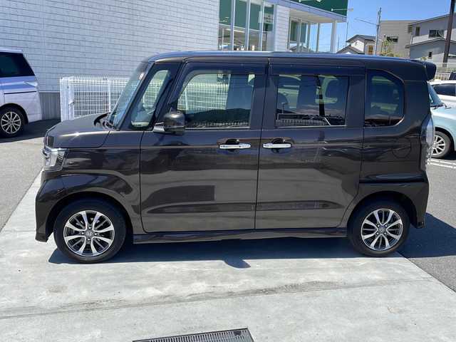 ホンダ Ｎ ＢＯＸ カスタム L 山梨県 2022(令4)年 2.9万km プレミアムグラマラスブロンズP ・純正メモリナビ/・フルセグTV　BT/・バックカメラ/・両側パワースライドドア/・シートヒーター/・LEDライト/・電動パーキングブレーキ/・オートホールド/・レーダークルコン/・ホンダセンシング/・CMBS/・レーンキープアシスト/・ETC/・スマートキー/・ライトレベライザー/・ウインカーミラー