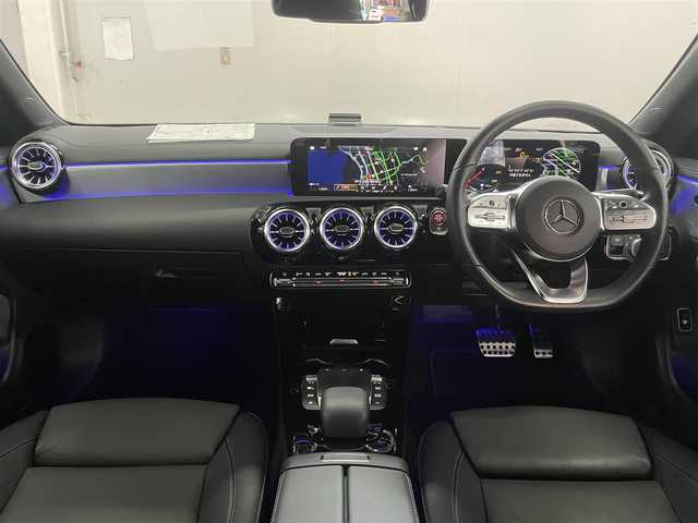 メルセデス・ベンツ ＣＬＡ２００ｄ Sブレーク AMGライン 兵庫県 2021(令3)年 3.4万km デジタルホワイト パノラマサンルーフ/本革シート/シートヒーター/運転席助手席電動シート/純正ナビ/全方位カメラ/前後センサー/ヘッドアップディスプレイ/ワイヤレスチャージング/プライバシーガラス/前後ドラレコ/アドバンスドパッケージ/レーダーセーフティパッケージ
