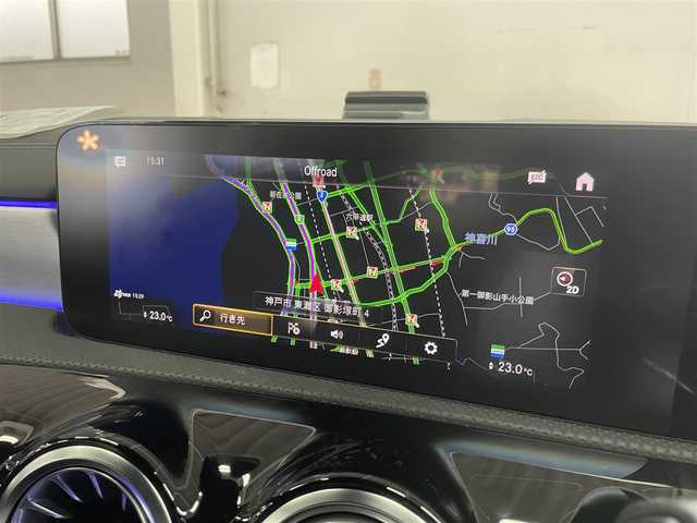 メルセデス・ベンツ ＣＬＡ２００ｄ Sブレーク AMGライン 兵庫県 2021(令3)年 3.4万km デジタルホワイト パノラマサンルーフ/本革シート/シートヒーター/運転席助手席電動シート/純正ナビ/全方位カメラ/前後センサー/ヘッドアップディスプレイ/ワイヤレスチャージング/プライバシーガラス/前後ドラレコ/アドバンスドパッケージ/レーダーセーフティパッケージ