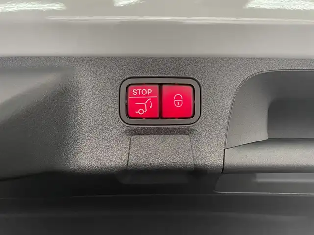 メルセデス・ベンツ ＣＬＡ２００ｄ Sブレーク AMGライン 兵庫県 2021(令3)年 3.4万km デジタルホワイト パノラマサンルーフ/本革シート/シートヒーター/運転席助手席電動シート/純正ナビ/全方位カメラ/前後センサー/ヘッドアップディスプレイ/ワイヤレスチャージング/プライバシーガラス/前後ドラレコ/アドバンスドパッケージ/レーダーセーフティパッケージ
