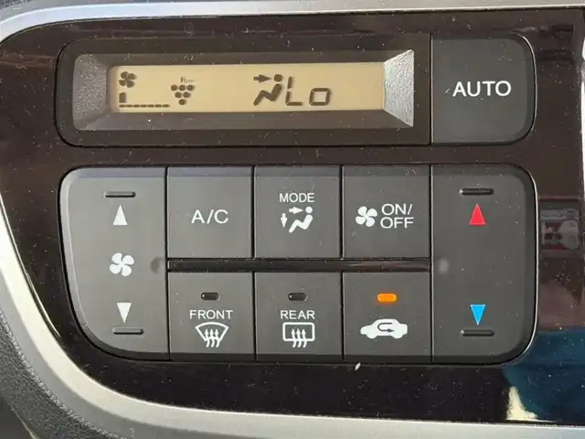 ホンダ Ｎ ＢＯＸ カスタム G ターボ Lパッケージ 宮崎県 2016(平28)年 1万km スマートブラック ワンオーナー/ストラーダナビ(BT/CD/DVD)/フルセグTV/パワースライドドア(両側)/バックカメラ/ビルトインETC/クルーズコントロール/アイドリングストップ/ビークルスタビリティコントロール/ターボ/HIDヘッドランプ/オートライト/オートエアコン/本革巻きステアリング/ステアリングスイッチ/パドルシフト/ハーフレザーシート/純正15インチアルミホイール/プッシュエンジンスイッチ/スマートキーシステム/禁煙車